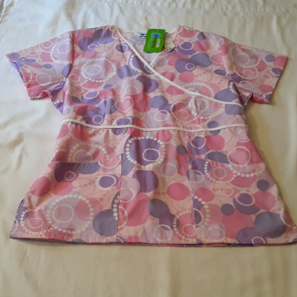Scrub Elements Top